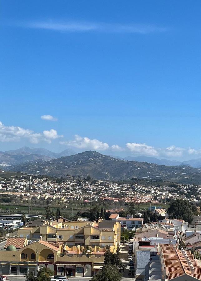 Piso Con Piscina Primera Linea De Playa Daire Torre Del Mar Dış mekan fotoğraf