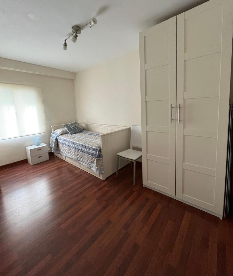 Piso Con Piscina Primera Linea De Playa Daire Torre Del Mar Dış mekan fotoğraf