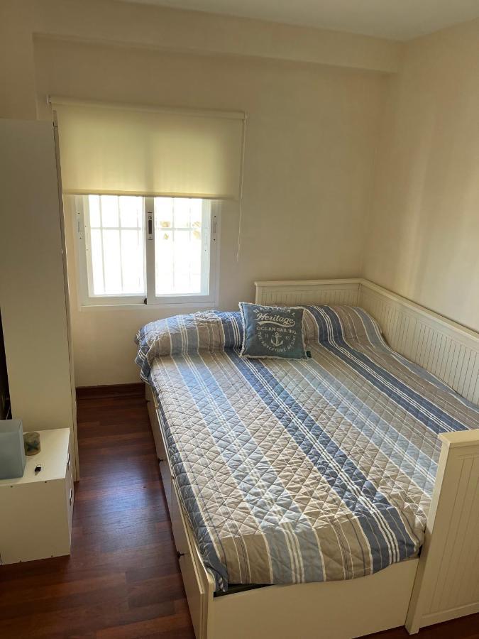 Piso Con Piscina Primera Linea De Playa Daire Torre Del Mar Dış mekan fotoğraf